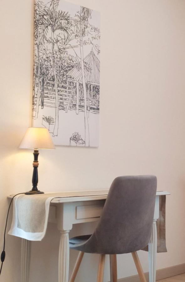 Maison Classee 3 Etoiles, Grand Jardin Clos Au Calme Proche Centre Ville, 10 Min Des Plages Pont-lʼAbbé 외부 사진